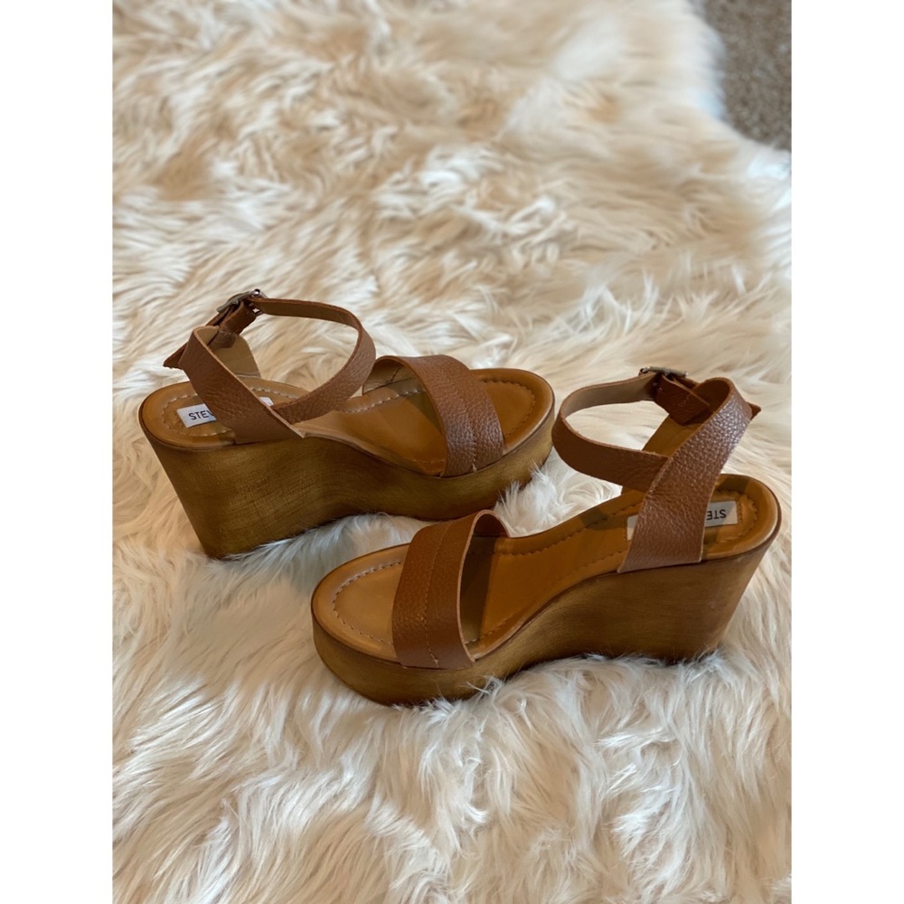 Steve Madden Wooden Wedge